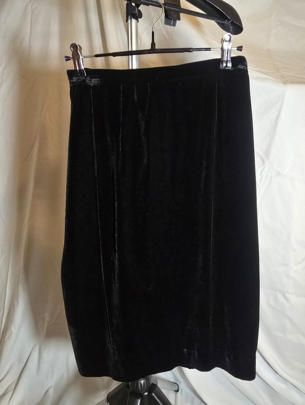 Vintage Henri Bendel Black Velvet Pencil Skirt